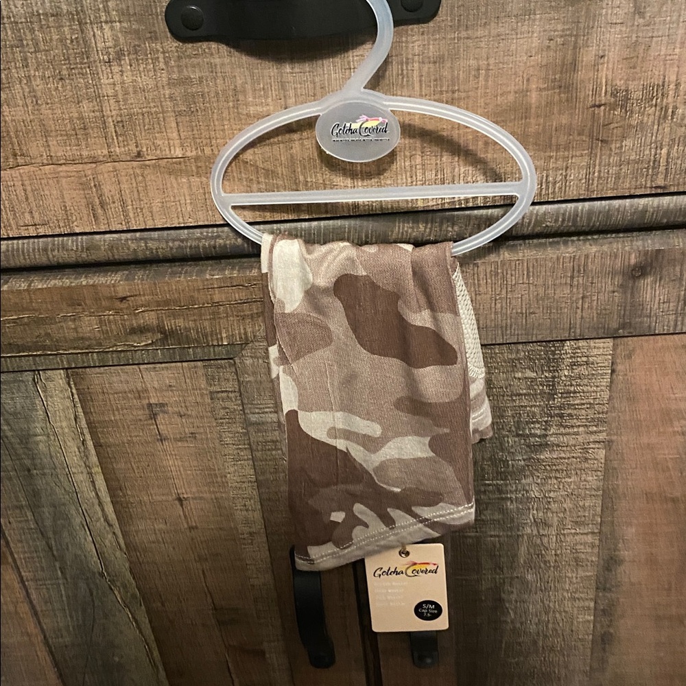 Gotcha Covered" Head and Neck Camo Gaiter NWT small/medium